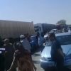 Qoraqalpog‘istonda ekinlari suvsiz qolgan aholi Nukus—Toshkent magistral yo‘lini to‘sib qo‘ydi (video)