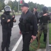 Avtomat ko‘targan Lukashenko o‘z xalqini «kalamushlar» deb haqorat qildi (video)