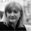 10 километр баландликдан қулаб, омон қолган машҳур стюардесса вафот этди