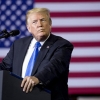 Трамп Қошиқчининг ўлдирилиши тушунтирилишини “тарихдаги энг ёмон чўпчак” деб атади
