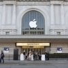 Apple акциялари тақдимотдан кейин 2 фоизга тушиб кетди