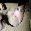 Tiriklay ko‘milgan chaqaloq 8 soat yer ostida yotgan, ammo tirik qolgan…