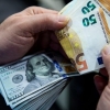 Yevro 7 yil ichida birinchi marta xalqaro to‘lovlarda dollarni ortda qoldirdi
