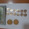 Navoiyda qo‘lbola oltin tangalarni 2250 dollarga sotayotgan shaxslar ushlandi