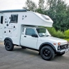Москвада Lada 4х4 модели ғилдираклар устидаги уйга айлантирилди (фото)
