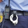 Қозоғистонда ўзбекистонлик муҳожирдан пора олиб келган собиқ полициячи жазога тортилди