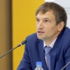 Эксперт фикри: Ўзбекистонда бензин нархи пасайиши шартлари ҳақида