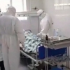 SSV Toshkentda koronavirus og‘ir kechayotgan bemor ahvolini namoyish etdi (video)
