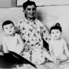Ислом Каримовнинг волидалари Санобар-ая неваралари билан
