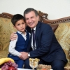 Шавкат Мирзиёев Бўз туманидаги хонадонлардан бирида меҳмон бўлди