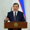 «O‘zlaring qalaysizlar!» Shavkat Mirziyoyev oddiy xonadonga kirdi