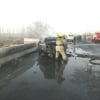 Haydovchi rulda uxlab qolishi oqibatida «Lasetti» beton to‘siqqa urilib yonib ketdi