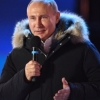 Путин митингда ўз тарафдорларига миннадорчилик билдирди