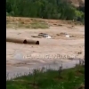 Namangan viloyatida sel 2 ta mashinani oqizib ketdi (video)