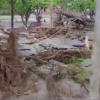 Jizzaxda sel oqibatida aholi katta zarar ko‘rdi, bolalar maktabga borolmayapti (video)