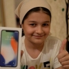 Чеченистонлик қизча Путин ҳақидаги шеъри эвазига Рамзан Кадировдан iPhone X совғасини олди