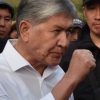 Atamboyev ozodlikda, Jeenbekov ta’tilini erta tugatib Bishkekka qaytdi