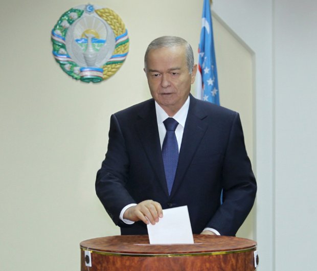 O‘zbekiston Prezidenti Islom Karimov saylovda ovoz berdi