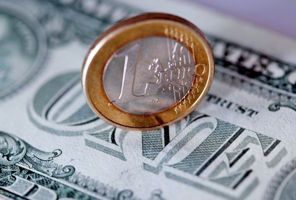 Rossiyada dollar kursi 65,01 rublni tashkil qilmoqda