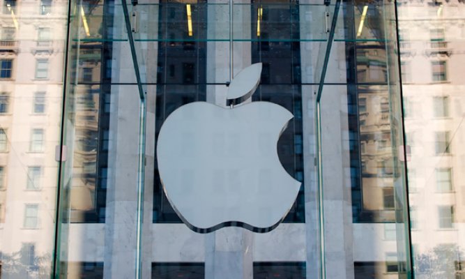 Apple’dan iPhone’ning yangi modeli nomini o‘zgartirishni so‘rashdi