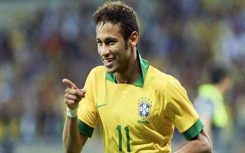 Neymar: «Oltin to‘p» Messiga nasib etadi, men esa kuchli uchlikdan joy olishga umid qilaman»