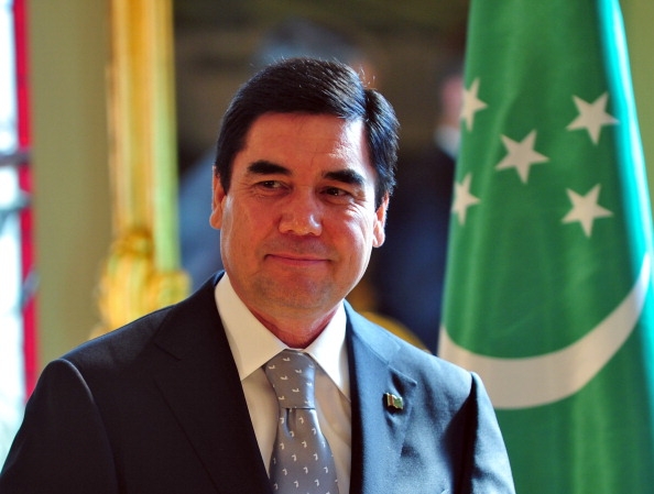 Turkmaniston prezidenti ShHTda ishtirok etish uchun Toshkentga tashrif buyurdi