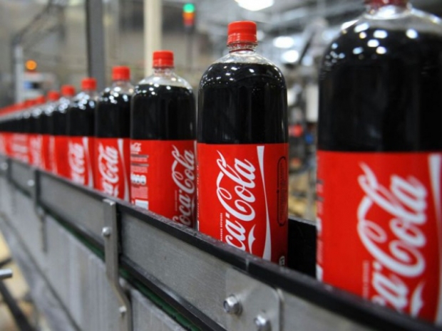Coca-Cola акциялари нархи тушумнинг камайгани ҳақидаги ҳисоботдан кейин тушиб кетди