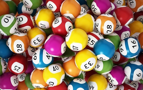 Америкалик жуфтлик лотереяда 536 млн доллар ютиб олди