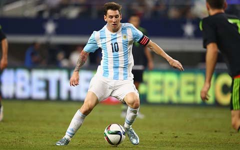Lionel Messi Argentina terma jamoasida yarim himoyada o‘ynaydi