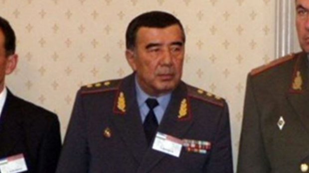 Zokir Almatov hukumat ishiga qaytarildi