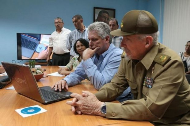 Куба ноутбук ва планшетлар ишлаб чиқаришни йўлга қўйди