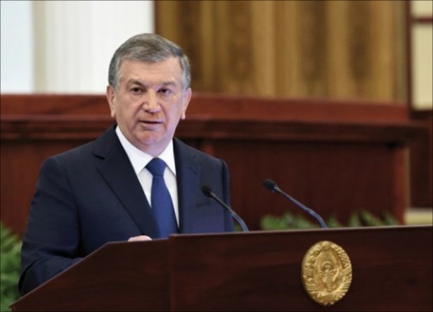 Shavkat Mirziyoyev: Prezident huzuridagi Davlat boshqaruvi akademiyasi o‘ziga yuklatilgan vazifani mutlaqo uddalamayapti