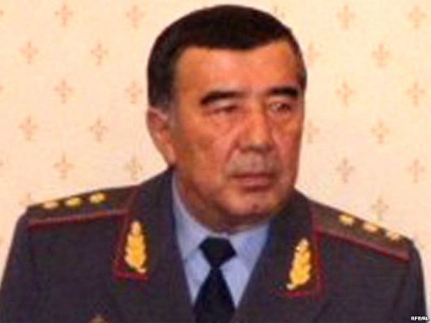 Zokirjon Almatov korrupsiyaga qarshi kurashadi