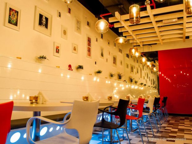 Dubaydagi restoran ishsizlarga bepul tushliklarni taklif qilmoqda