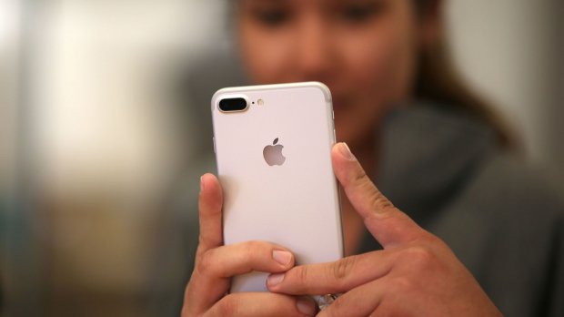 Apple eng qimmat iPhone’ni chiqarmoqchi