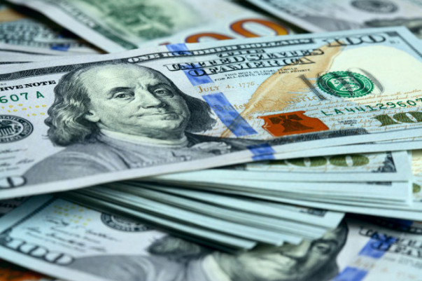 O‘zbekistonda dollarning rasmiy kursi ketma-ket uchinchi marta sezilarli darajada oshdi
