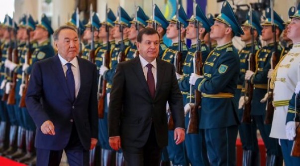 Nazarboyev Mirziyoyevga: Biz Sizni judayam kutgandik