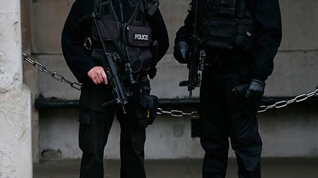 Лондонда катта терактни амалга оширмоқчи бўлган террорчилар қўлга олинди