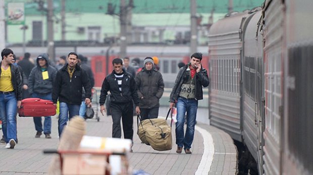 Миграция агентлиги: Ўзбекистон ва Россия ўртасида меҳнат миграциясига оид битим имзоланди