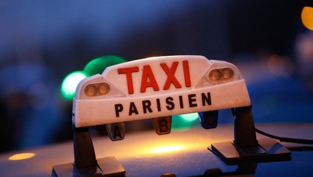 Parij taksisida 1,5 million evroga baholangan kartina unutib qoldirildi
