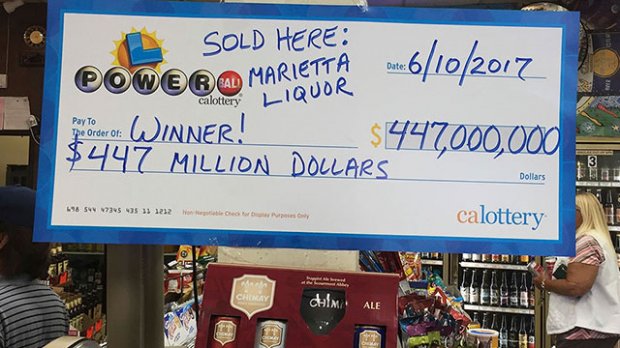 Bir amerikalik lotereyada deyarli yarim milliard dollar yutib oldi