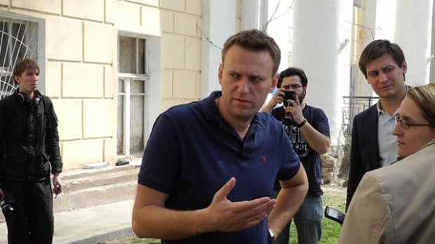 Алексей Навальный қамоқхонадан шифохонага ўтказилди