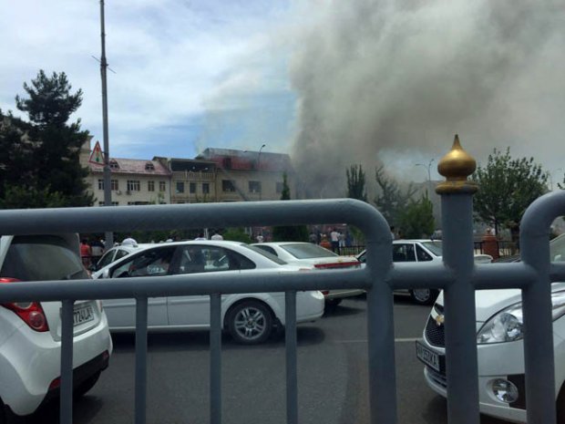 Andijon shahrida yirik yong‘in yuz berdi (foto)