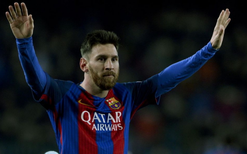 Messi "Barselona" rahbariyatidan ikki futbolchini sotib olishni so‘ramoqda