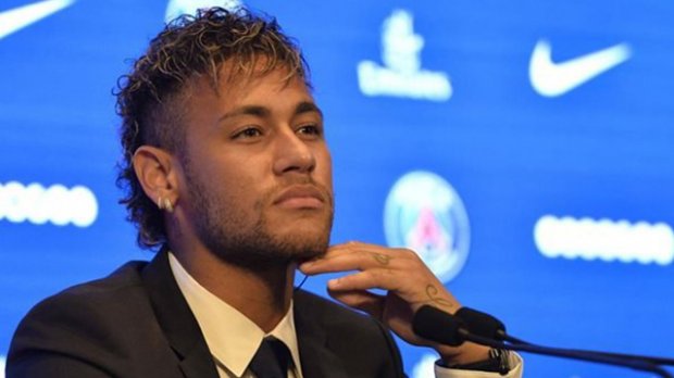 Neymar “Barselona”ga antiqa uslubda javob qaytardi