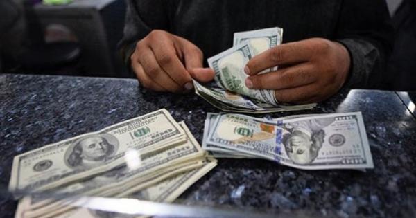 Президент фармони имзоланди: 5 сентябрдан Ўзбекистон банкларида валюта эркин сотила бошланади