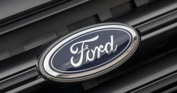 Ford o‘z mashinalarining to‘liq elektr versiyaga aylantirilishini e’lon qildi