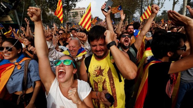 Испания конституциявий суди Каталонияга мустақиллигини бекор қилиш учун 3 кунлик муҳлат берди