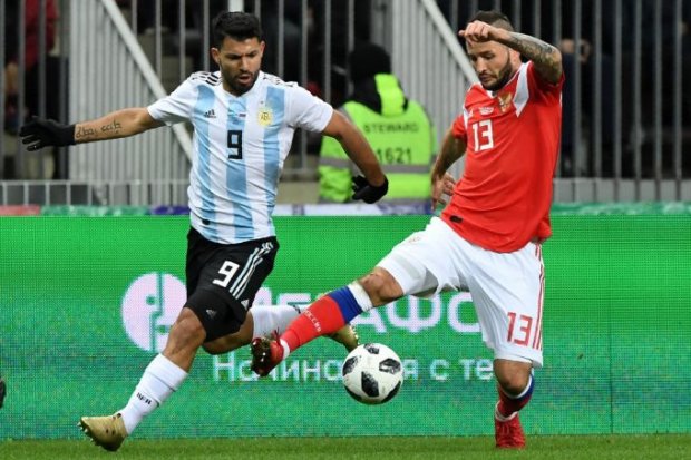 Argentina o‘yindan tashqari holatdan keyin urilgan gol evaziga Rossiyani mag‘lub etdi (Foto va Video)