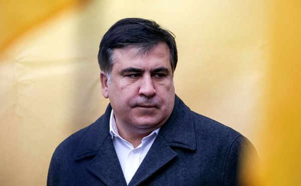 Poroshenko Saakashviliga bosh vazir lavozimini taklif qilgan